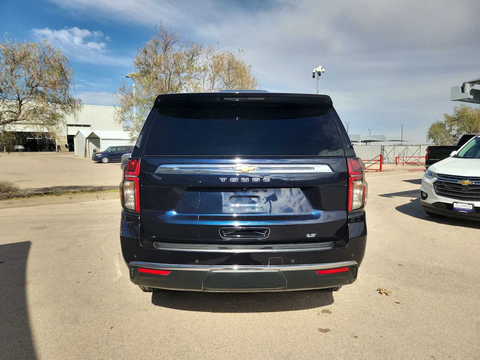 Thumbnail: 2022 Chevrolet Tahoe - 5