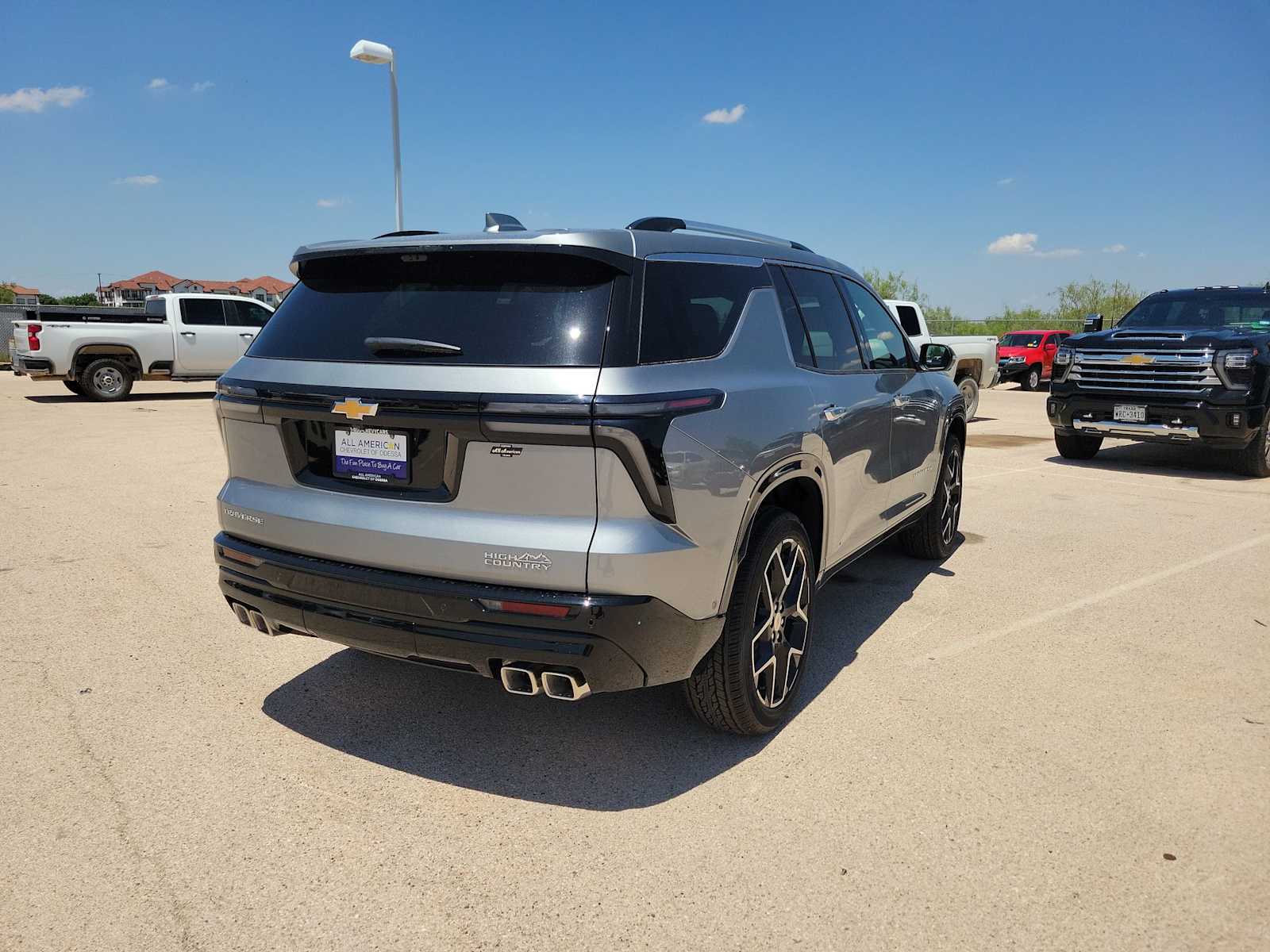 Thumbnail: 2026 Chevrolet Traverse - 8