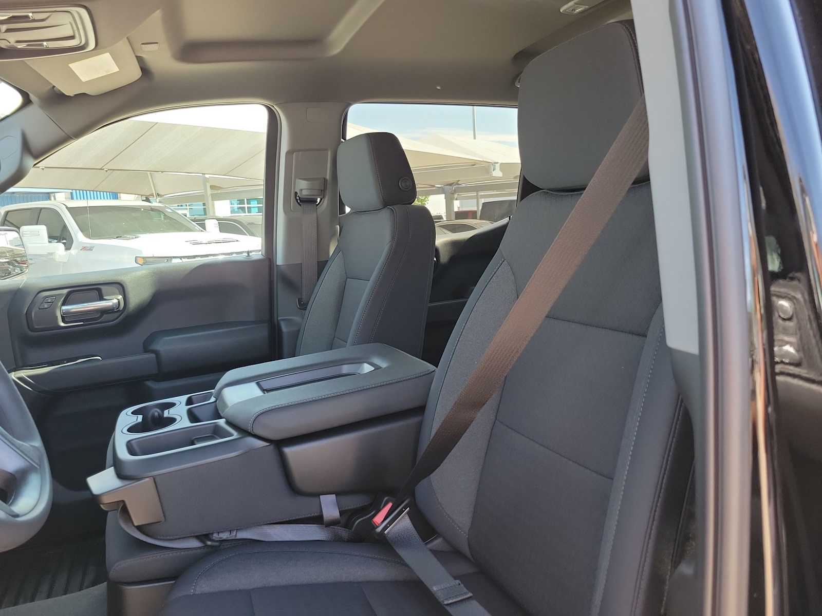 Thumbnail: 2026 Chevrolet Silverado 1500 - 11