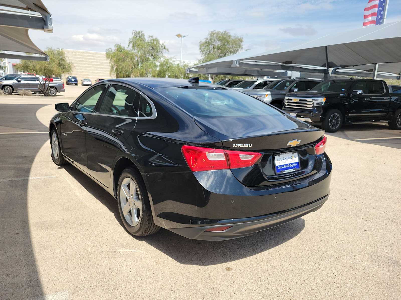 Thumbnail: 2024 Chevrolet Malibu - 4