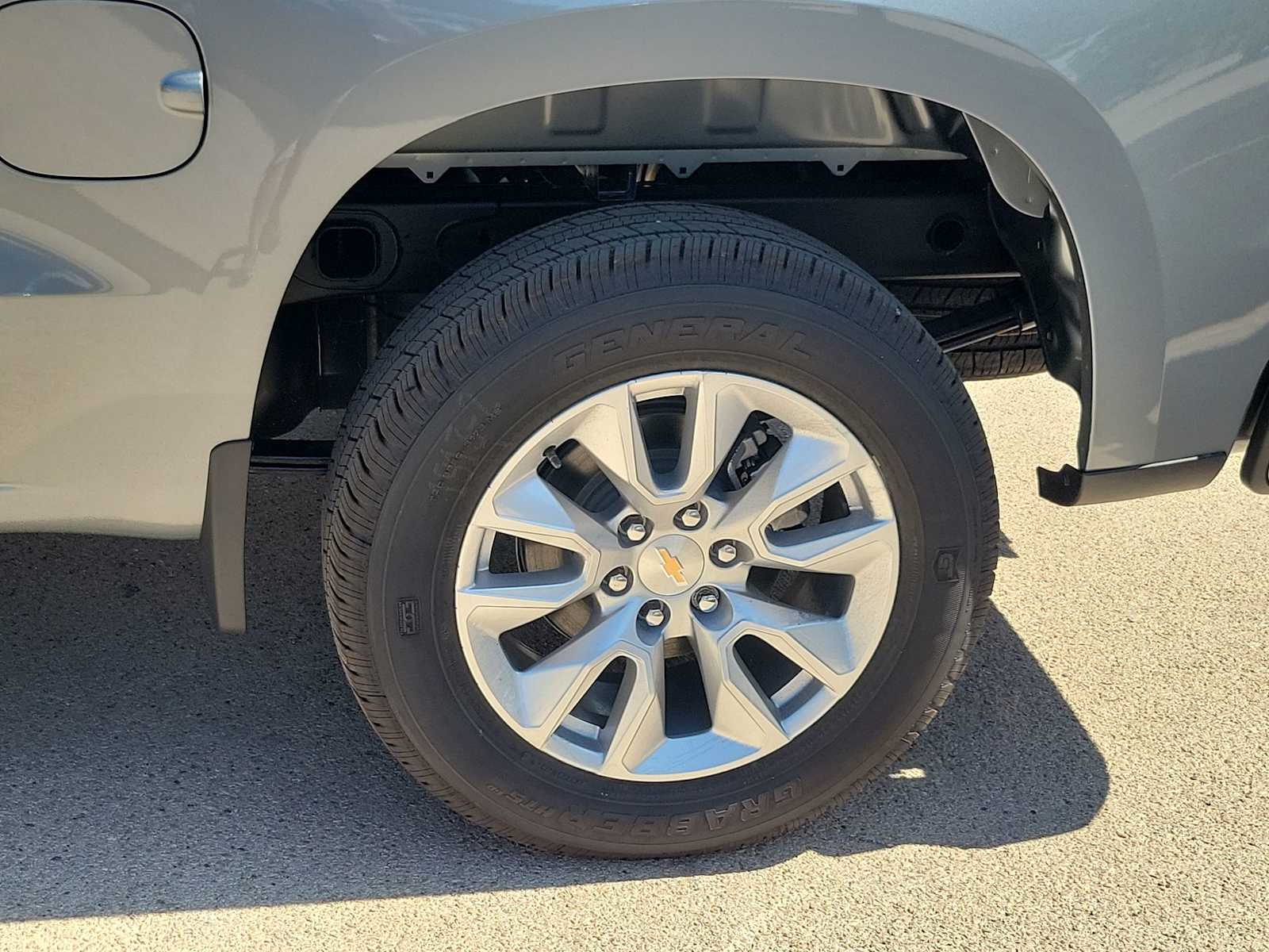 Thumbnail: 2026 Chevrolet Silverado 1500 - 16