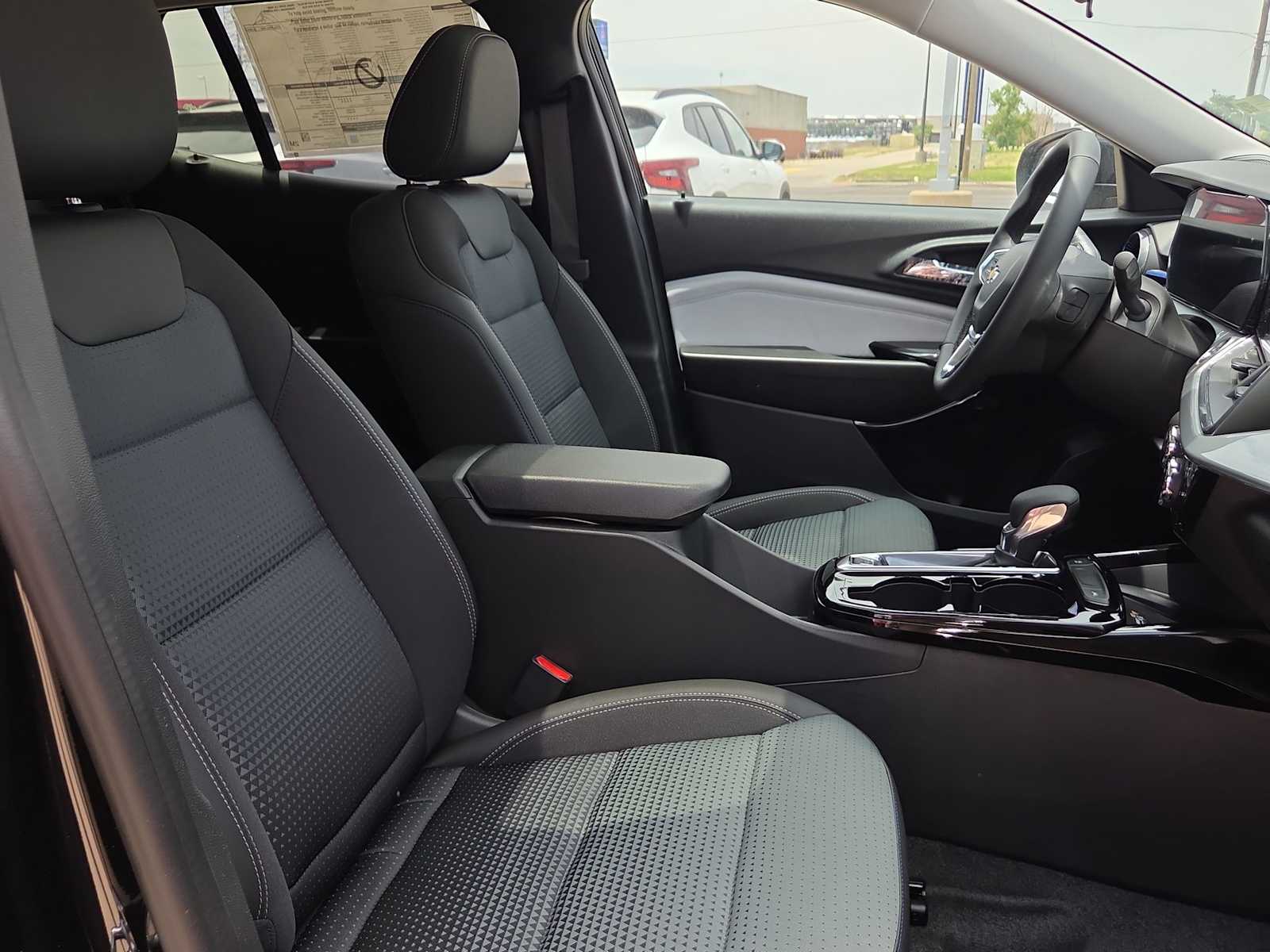 Thumbnail: 2026 Chevrolet Trax - 18