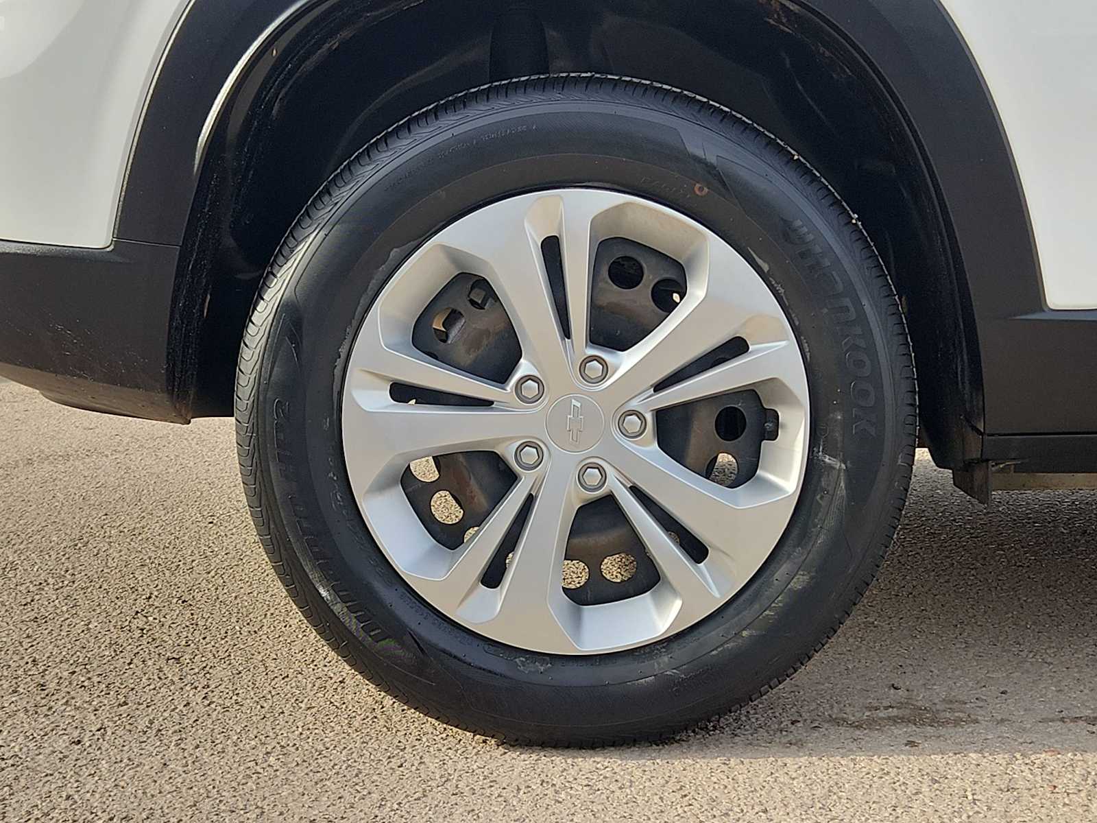 Thumbnail: 2024 Chevrolet Trax - 4