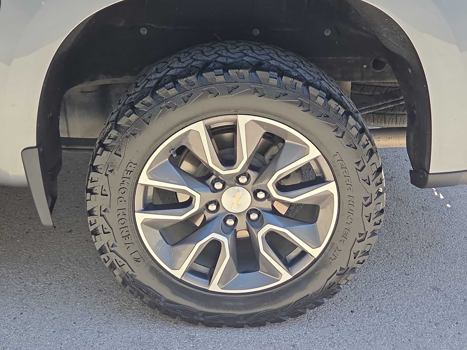 Thumbnail: 2021 Chevrolet Silverado 1500 - 12
