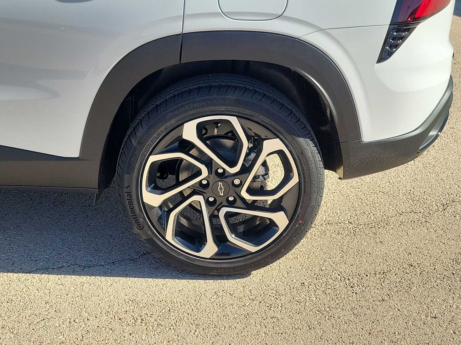 Thumbnail: 2026 Chevrolet Trax - 8