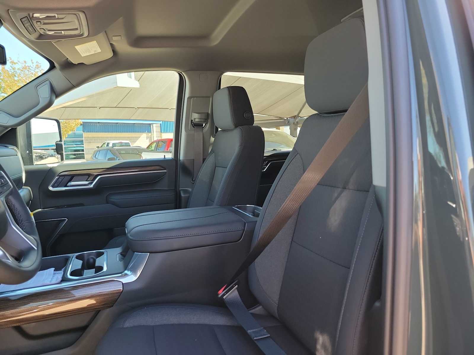 Thumbnail: 2026 Chevrolet Silverado 2500 - 11