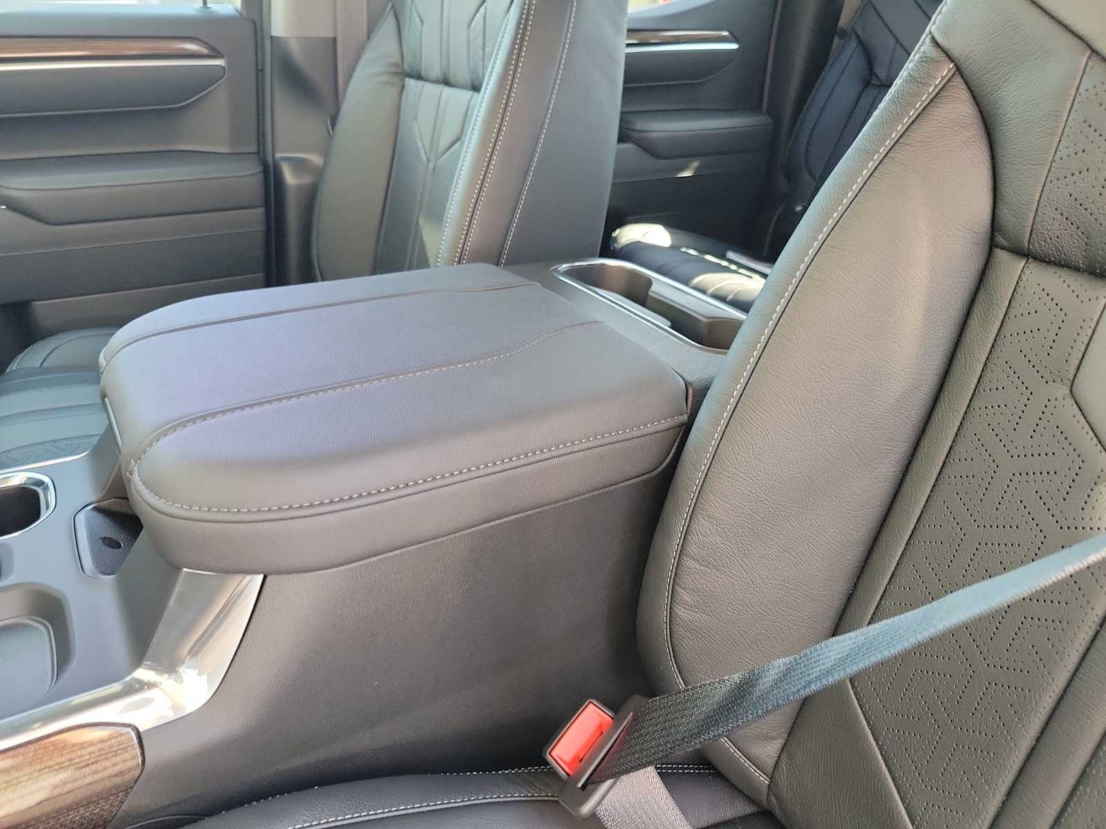 Thumbnail: 2025 Chevrolet Silverado 1500 - 16