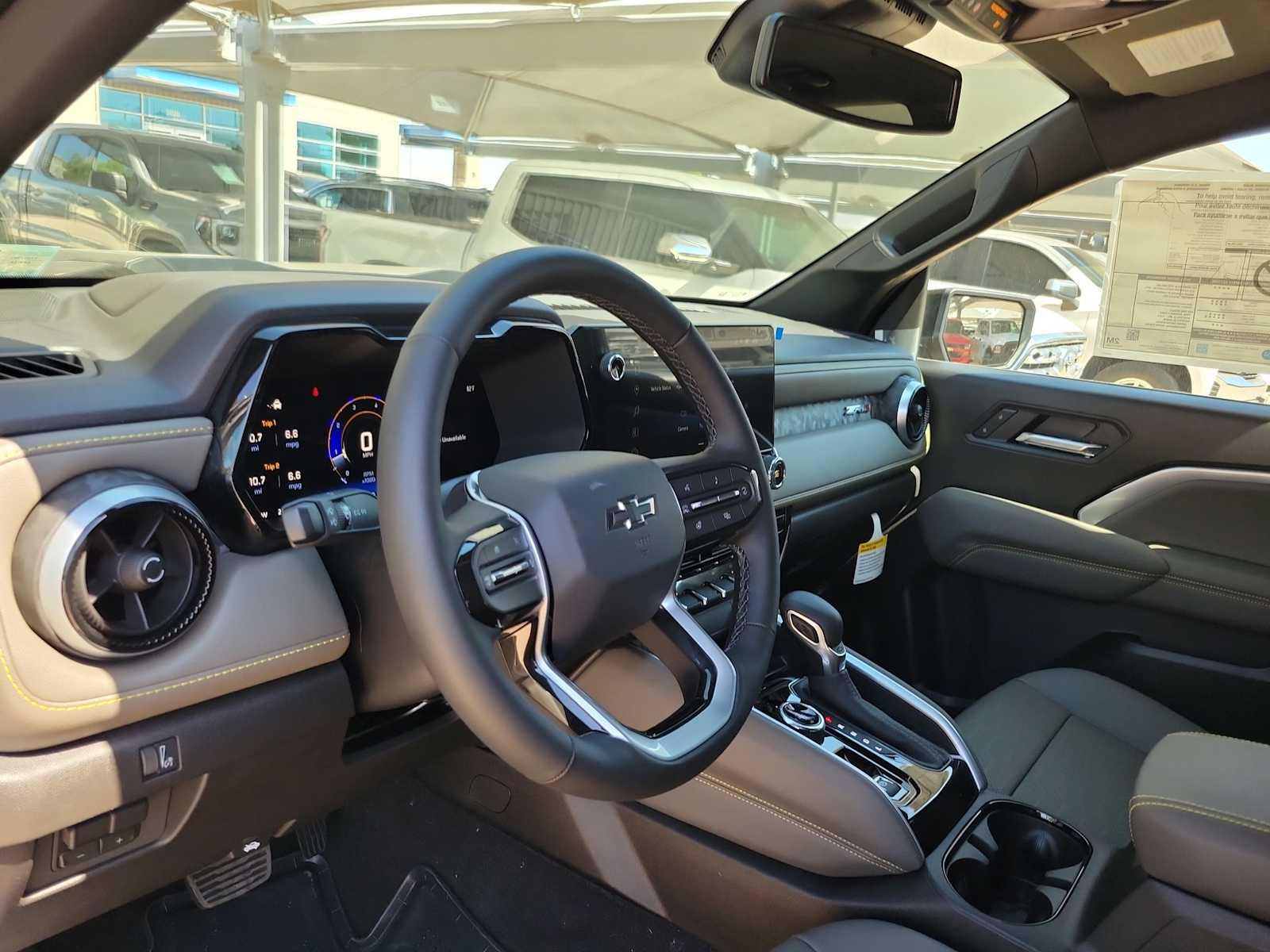 Thumbnail: 2026 Chevrolet Colorado - 10