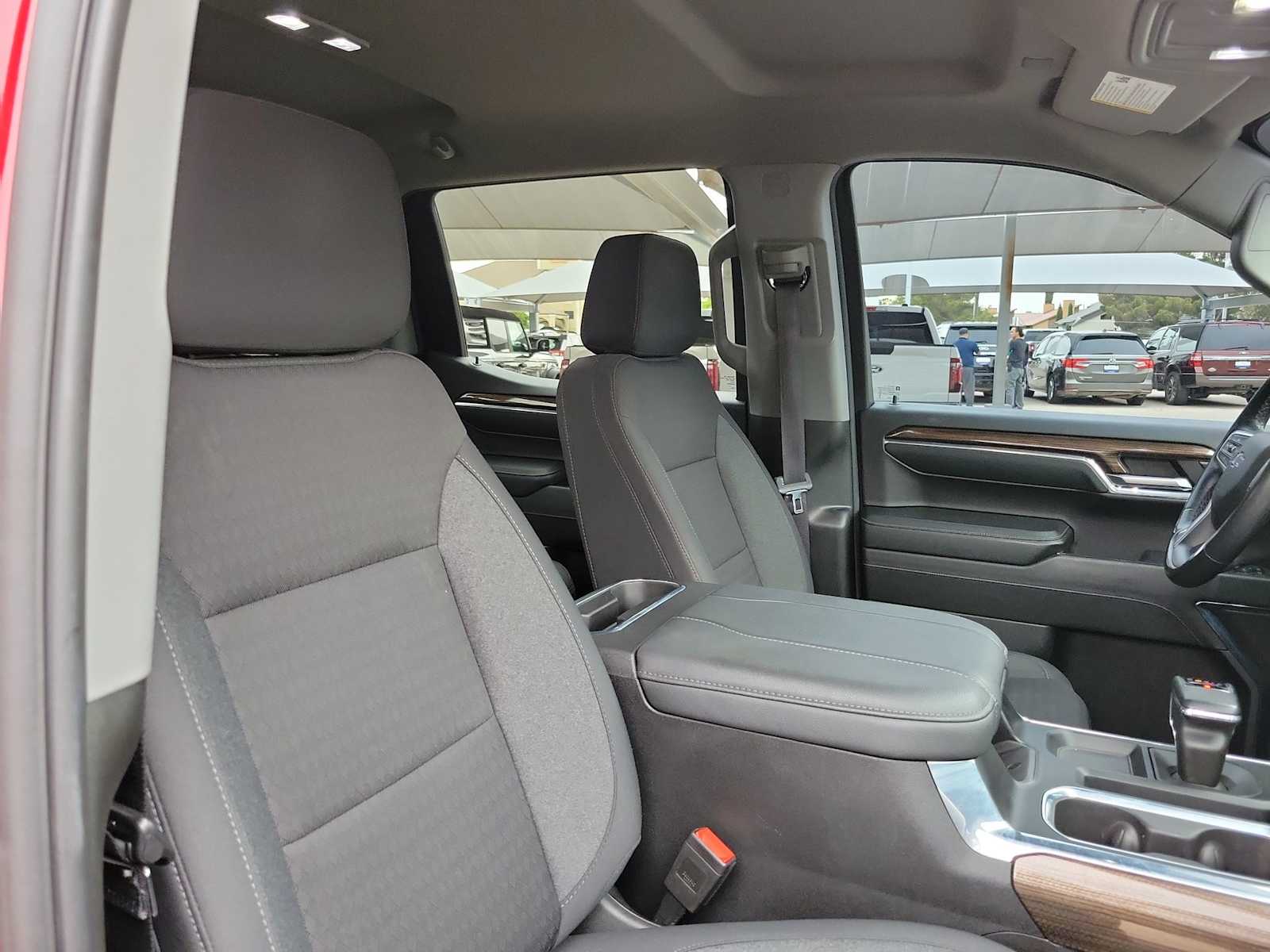 Thumbnail: 2024 Chevrolet Silverado 1500 - 18