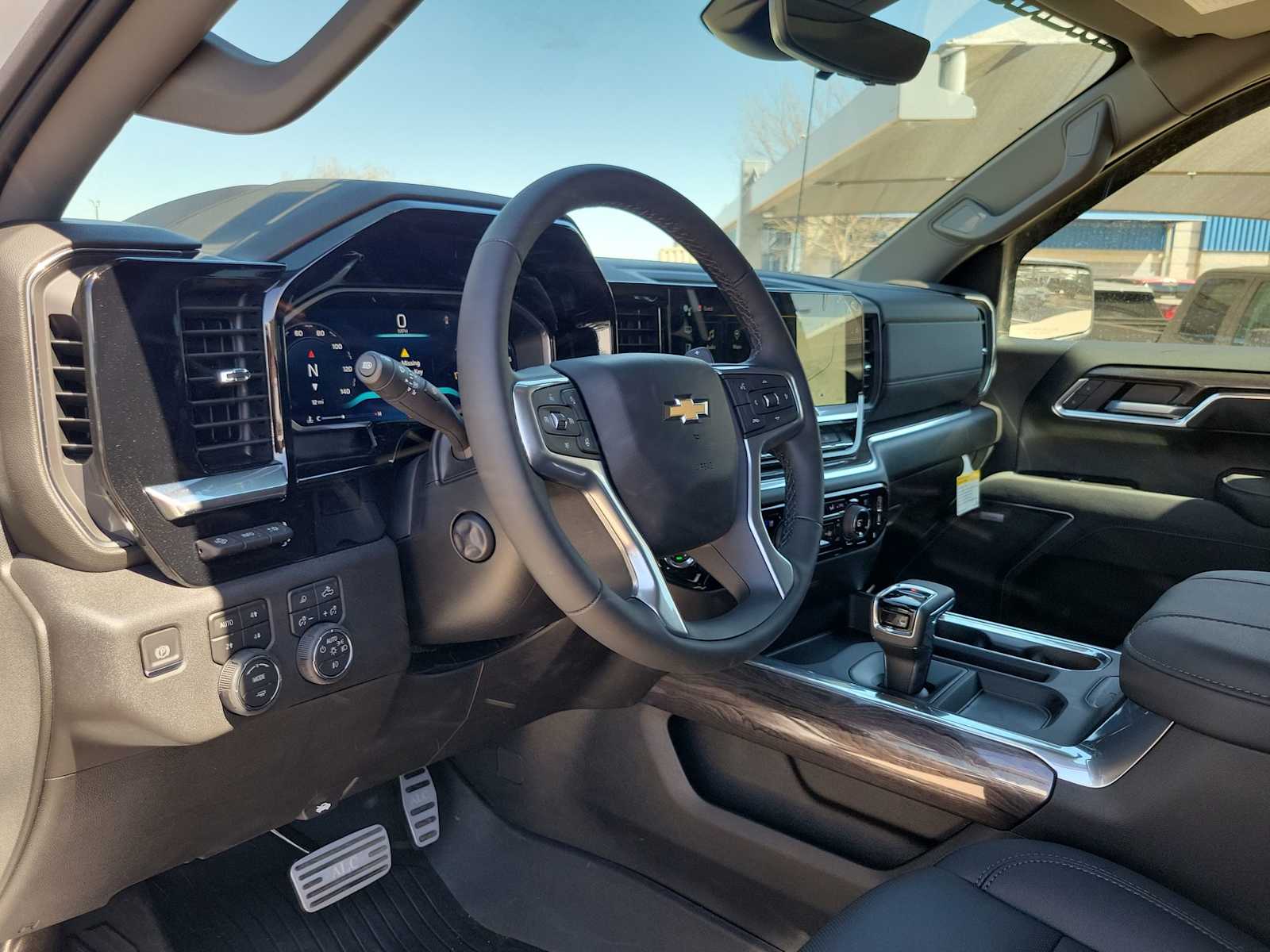 Thumbnail: 2026 Chevrolet Silverado 1500 - 10