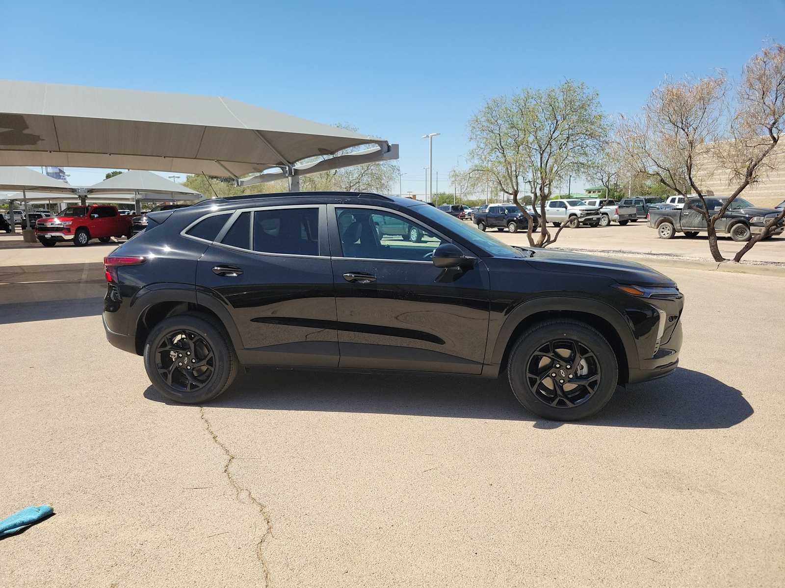 Thumbnail: 2026 Chevrolet Trax - 9