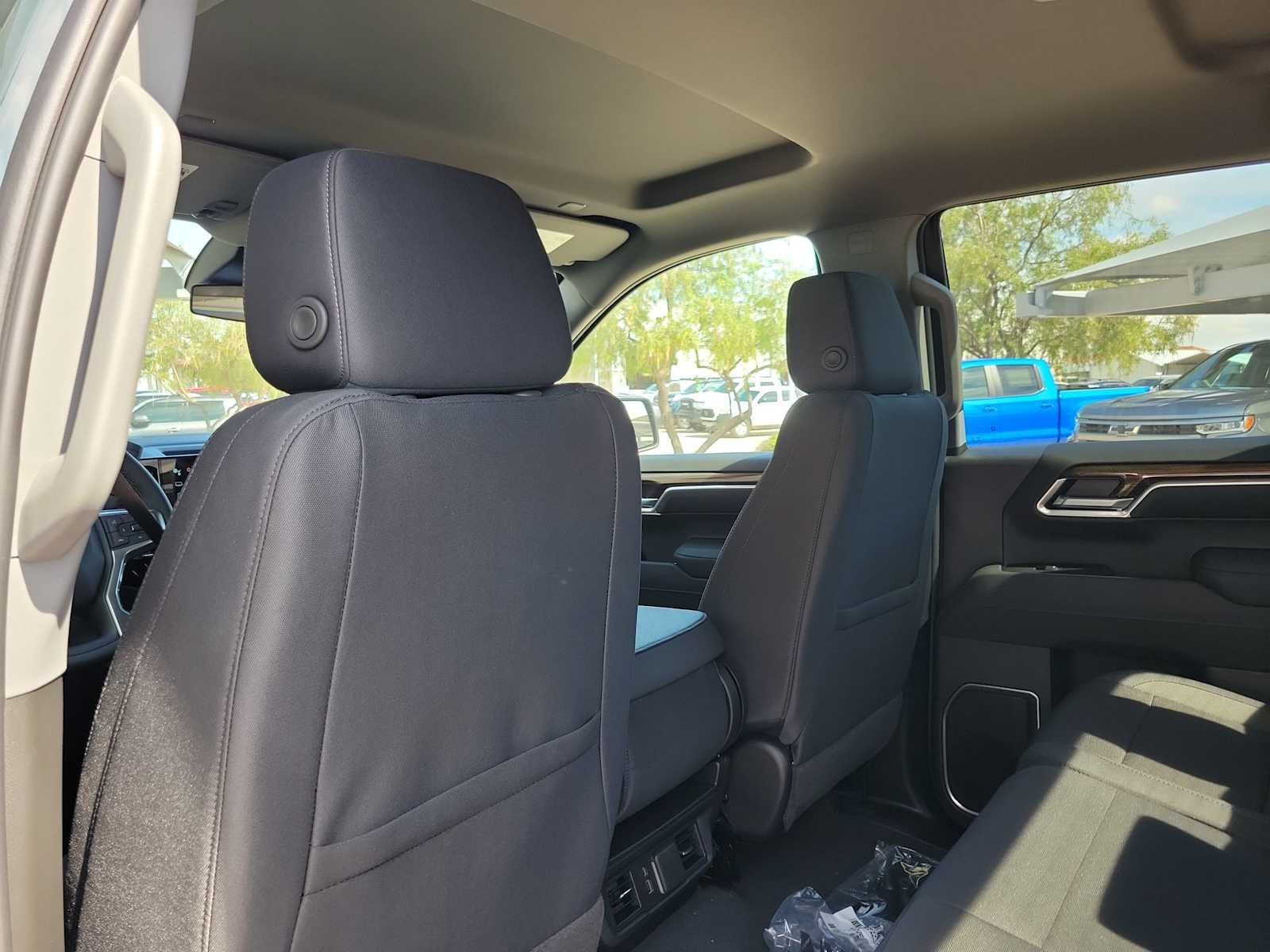 Thumbnail: 2026 Chevrolet Silverado 1500 - 12