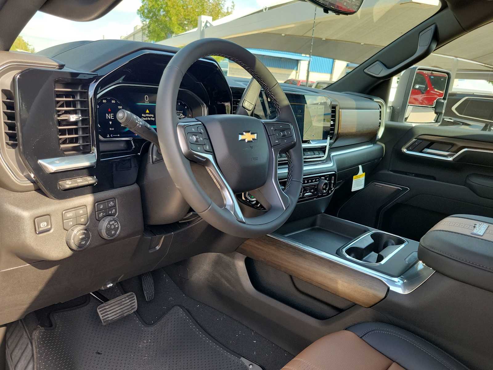 Thumbnail: 2026 Chevrolet Silverado 3500 - 2