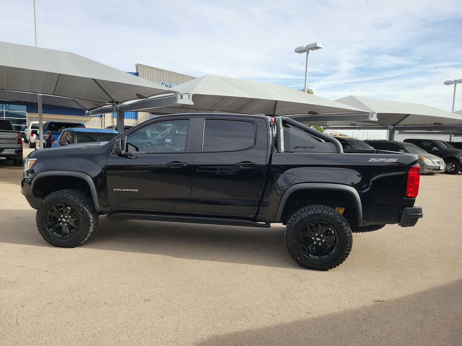 Thumbnail: 2021 Chevrolet Colorado - 3