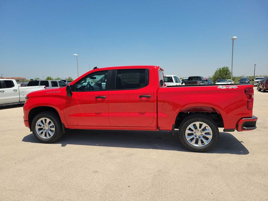 New 2025 Chevrolet Silverado 1500 Custom Truck Crew Cab