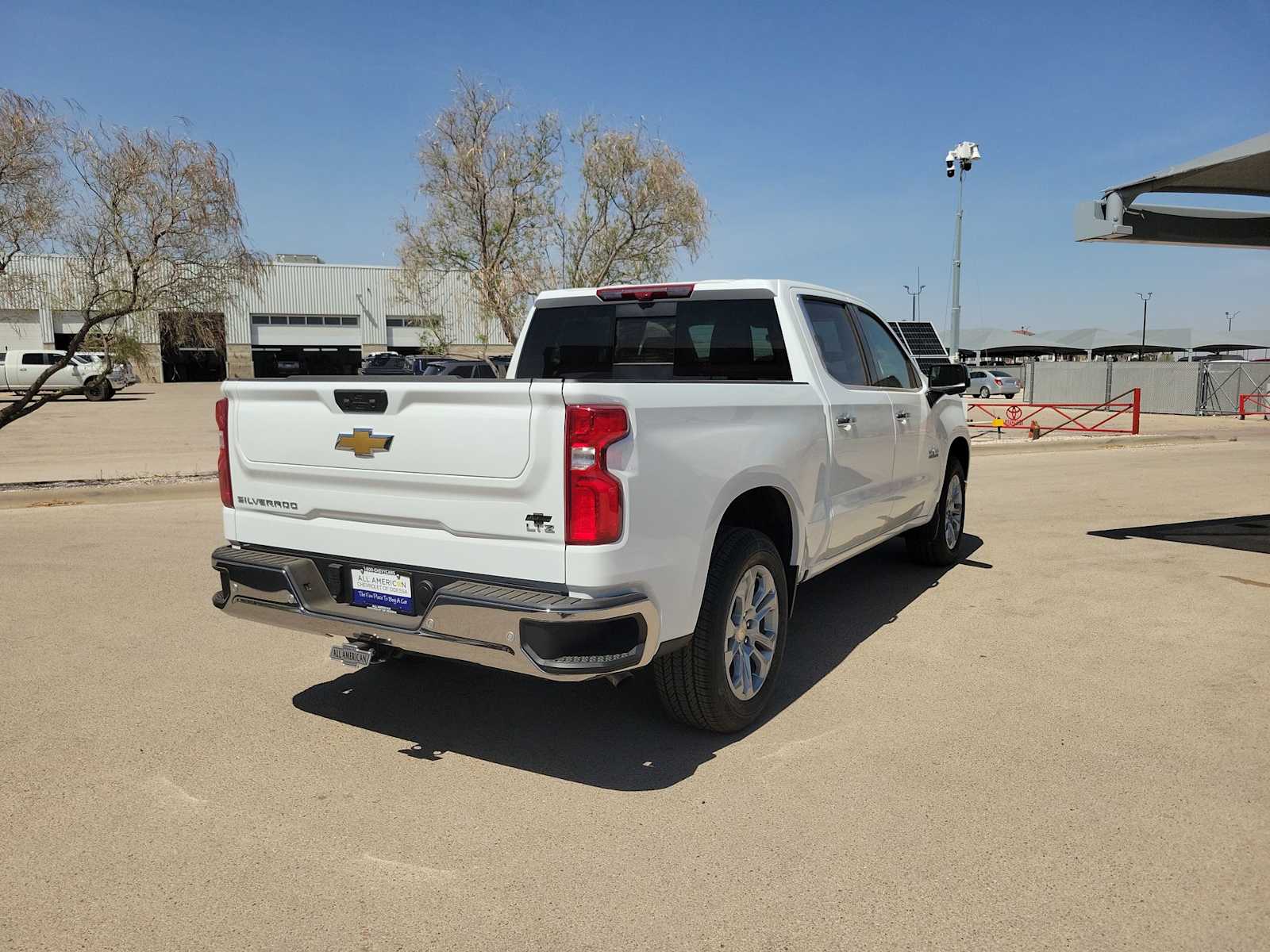 Thumbnail: 2026 Chevrolet Silverado 1500 - 9