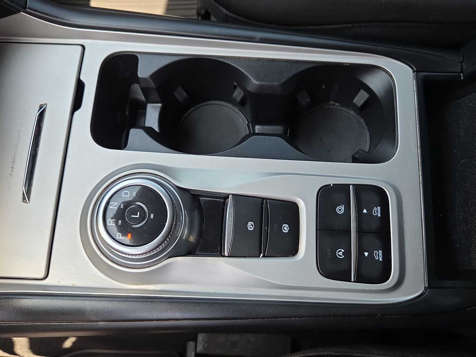 Thumbnail: 2021 Ford Explorer - 21