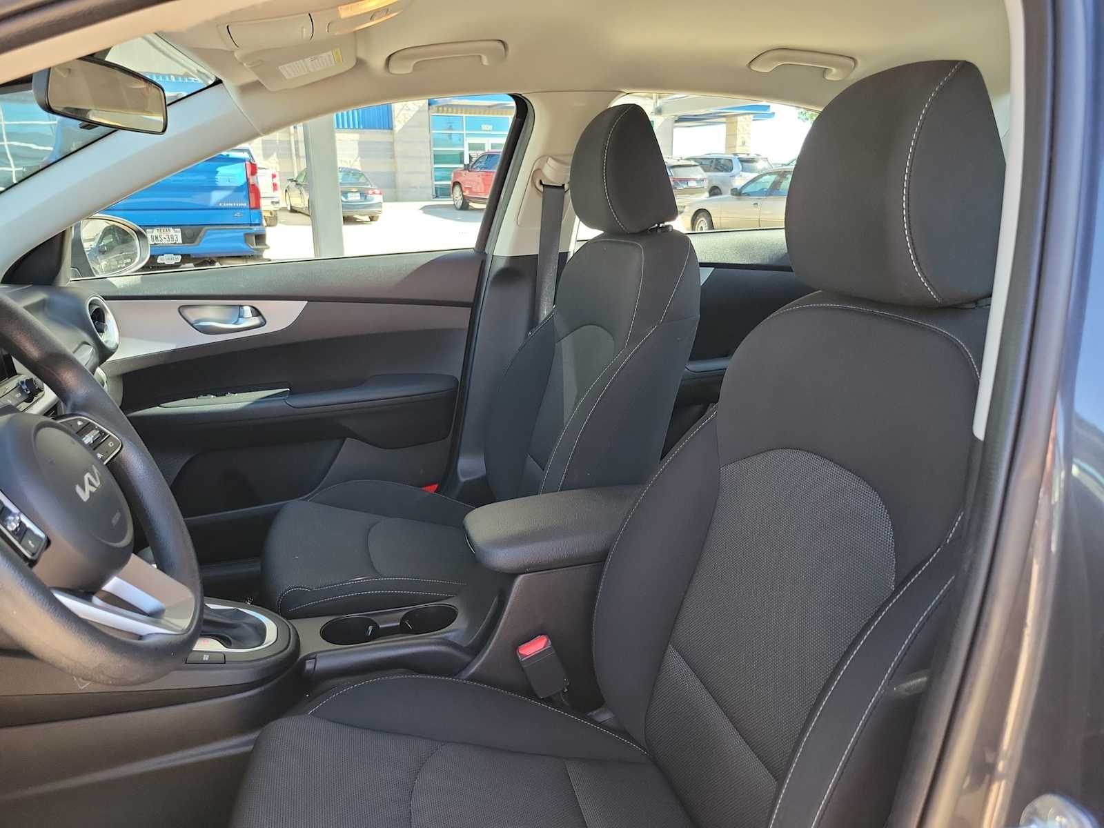 Thumbnail: 2023 Kia Forte - 11