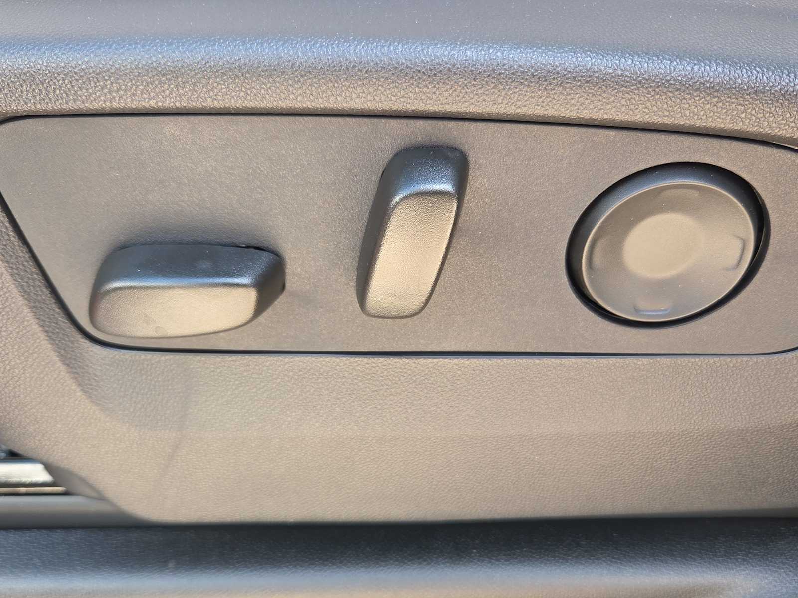 Thumbnail: 2026 Chevrolet Tahoe - 14