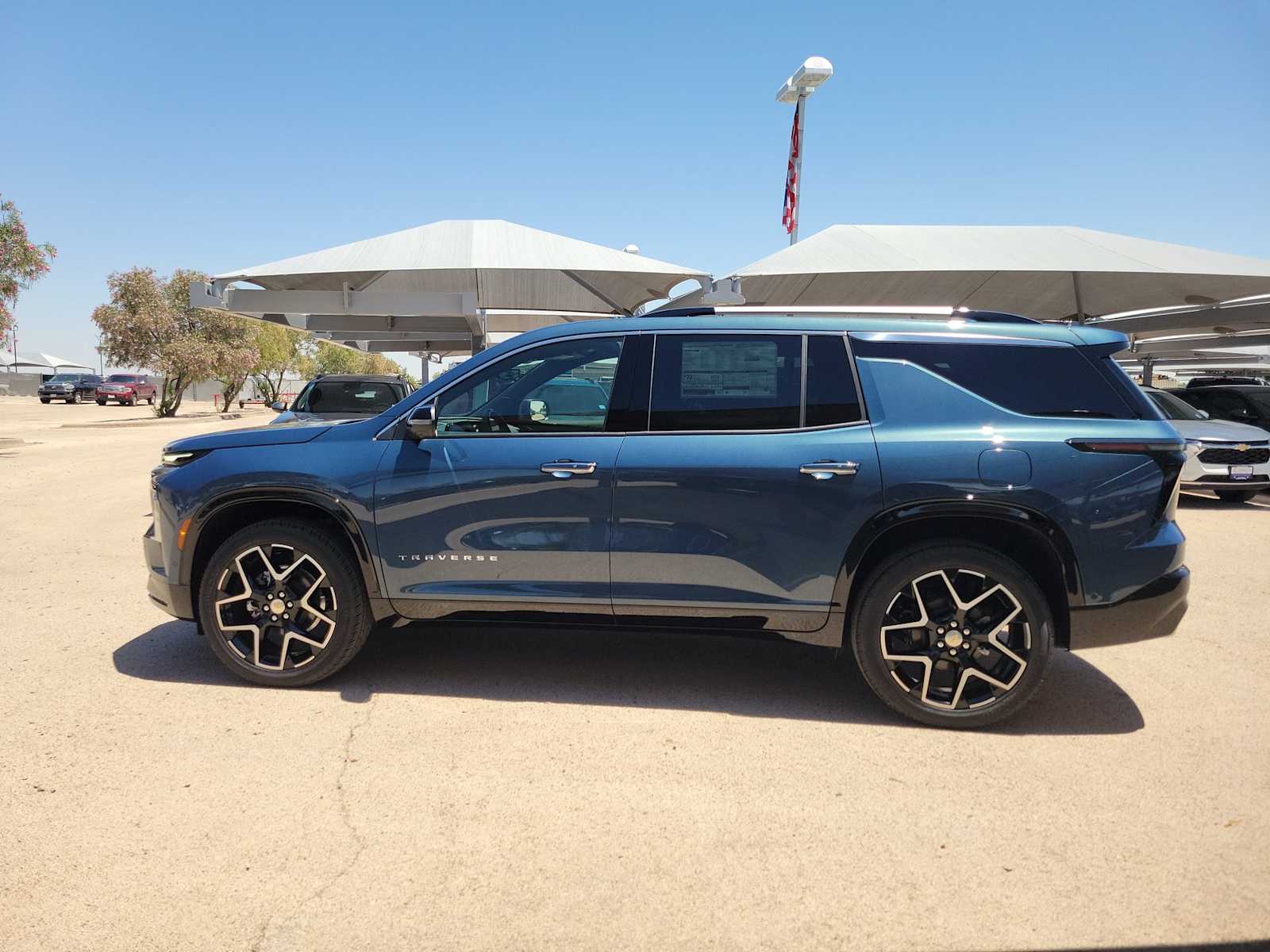 Thumbnail: 2026 Chevrolet Traverse - 5