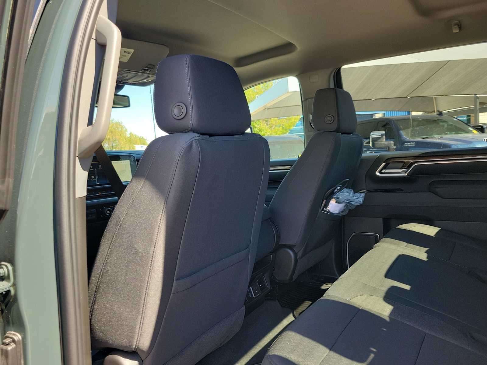 Thumbnail: 2026 Chevrolet Silverado 3500 - 12