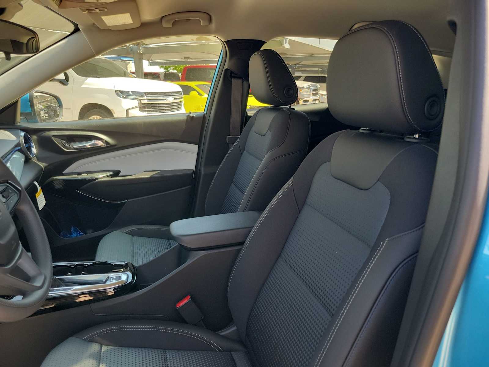 Thumbnail: 2026 Chevrolet Trax - 15