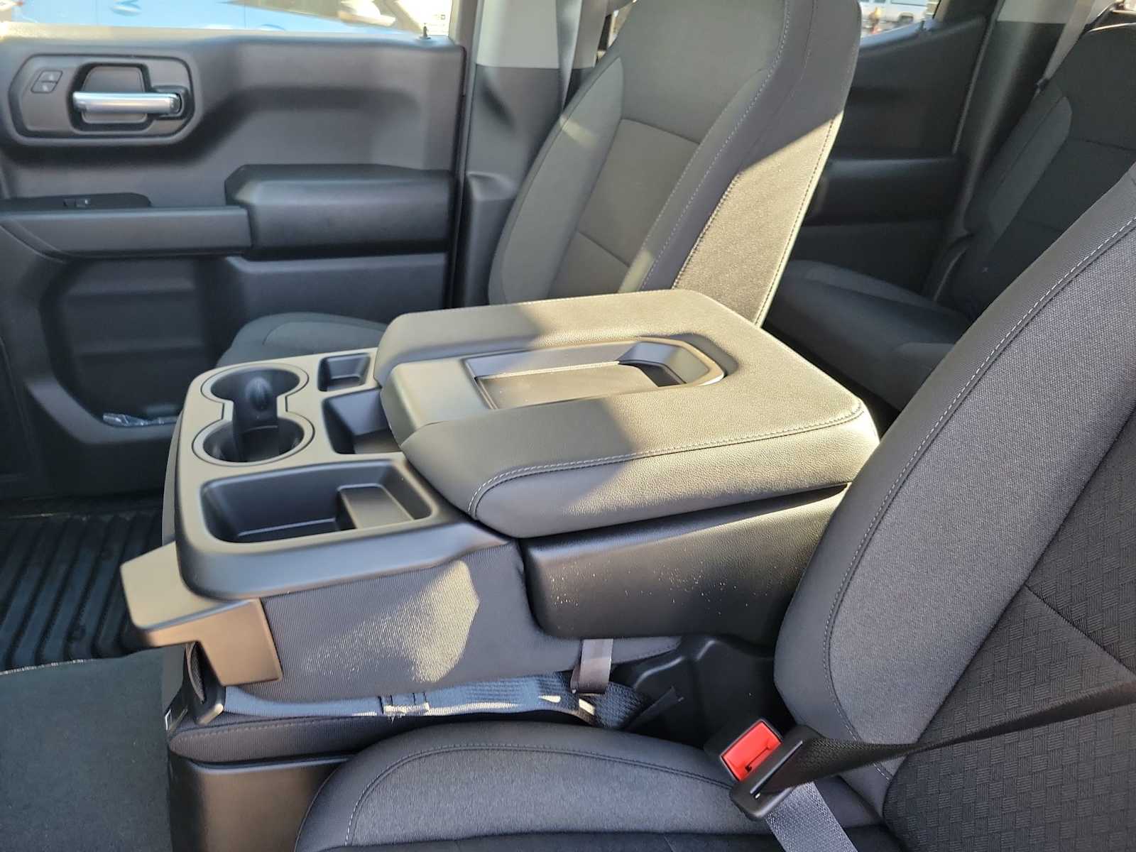 Thumbnail: 2026 Chevrolet Silverado 1500 - 16