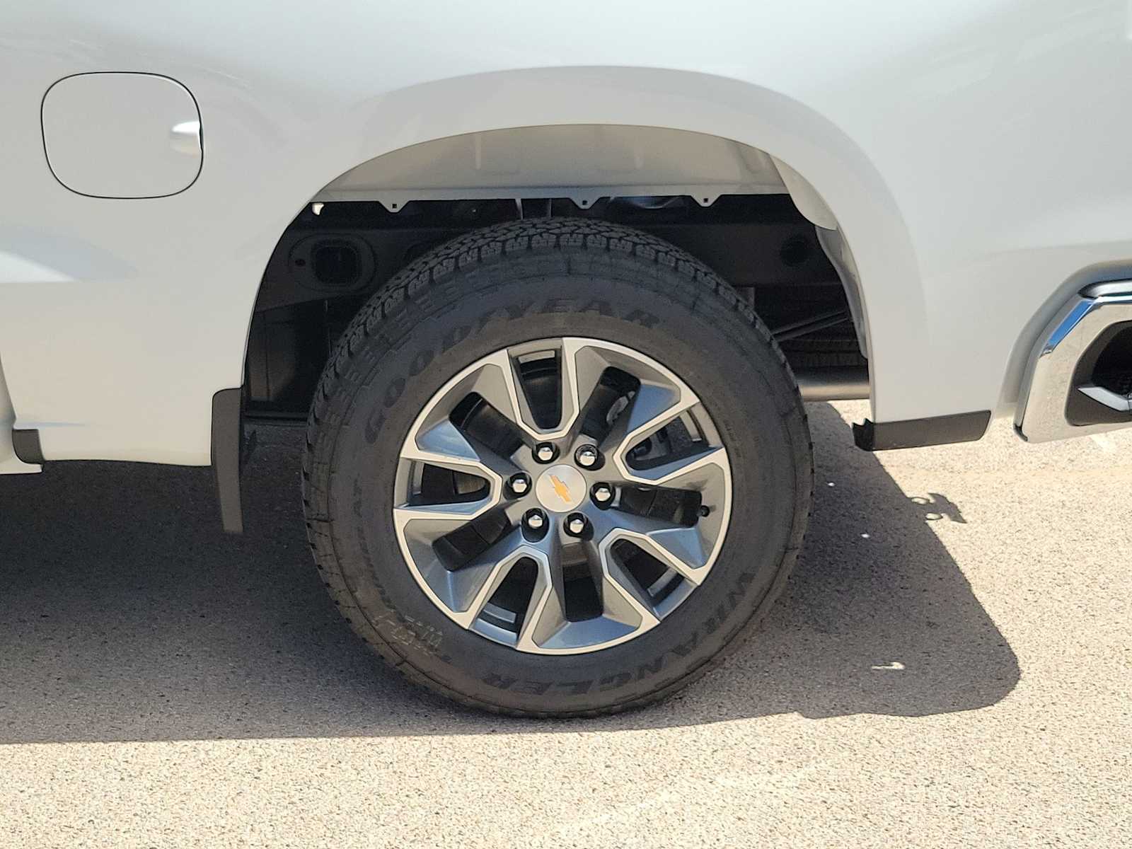 Thumbnail: 2026 Chevrolet Silverado 1500 - 8