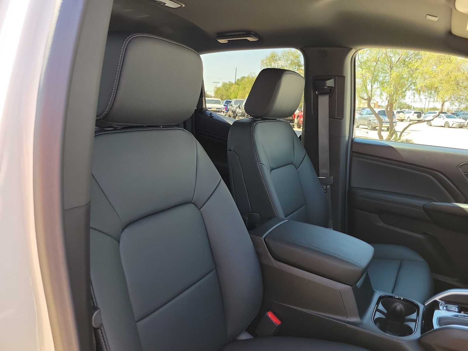 Thumbnail: 2026 Chevrolet Colorado - 14