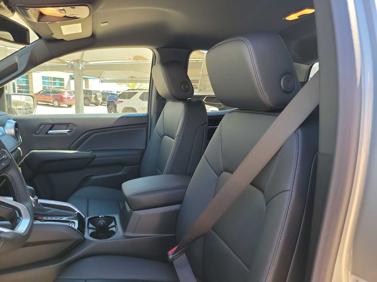 Thumbnail: 2026 Chevrolet Colorado - 15