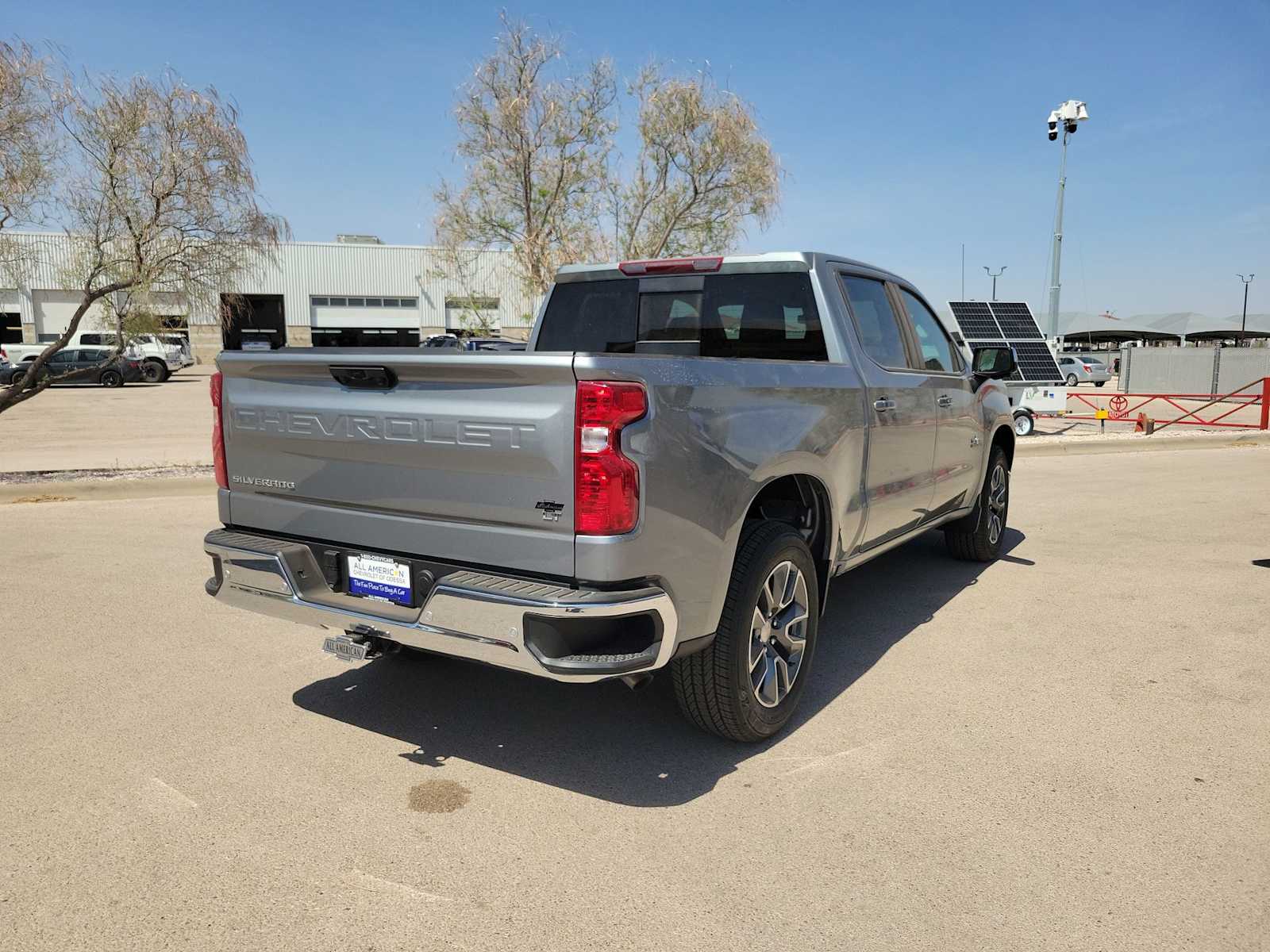 Thumbnail: 2026 Chevrolet Silverado 1500 - 9