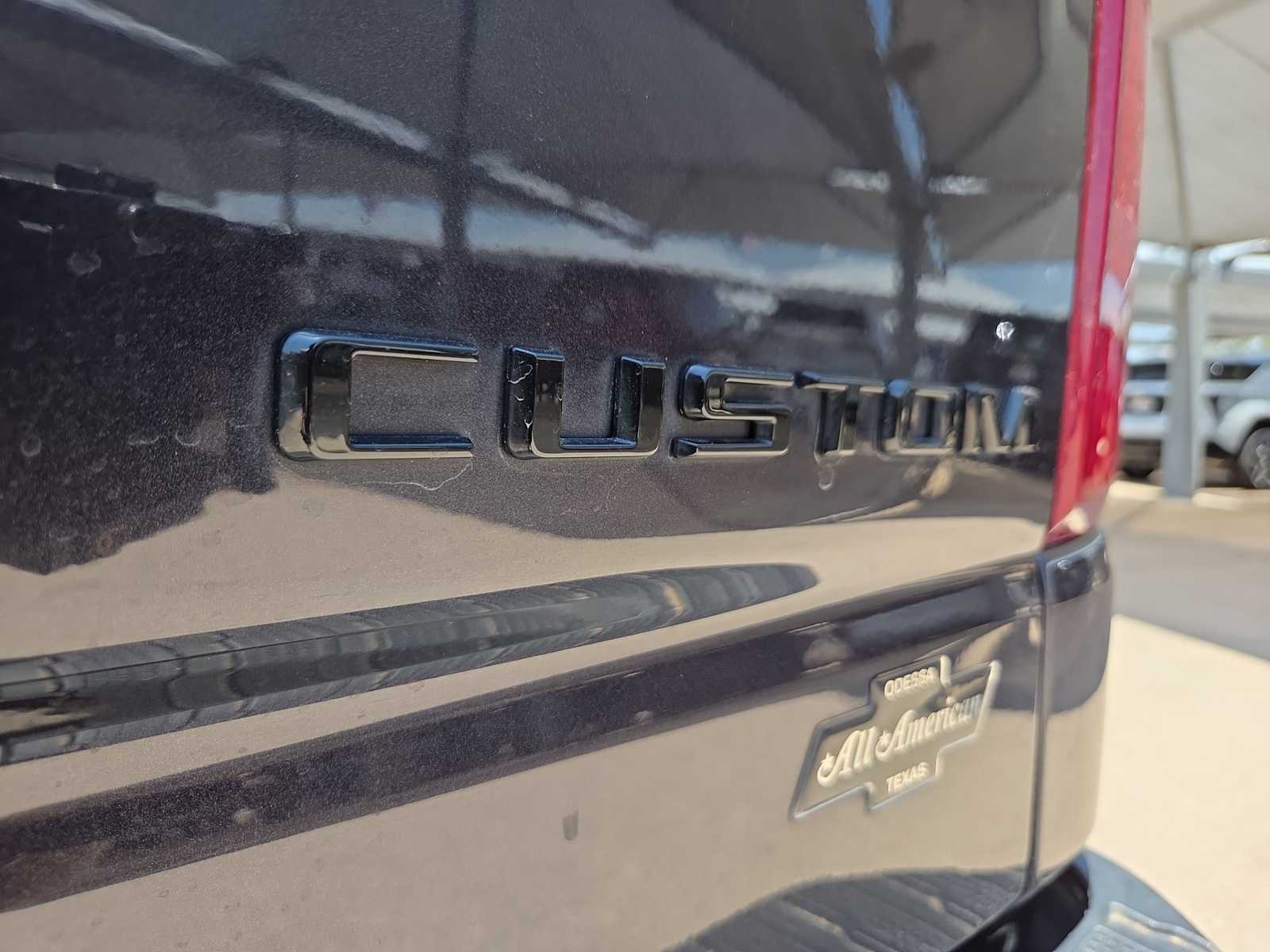 Thumbnail: 2023 Chevrolet Silverado 1500 - 10