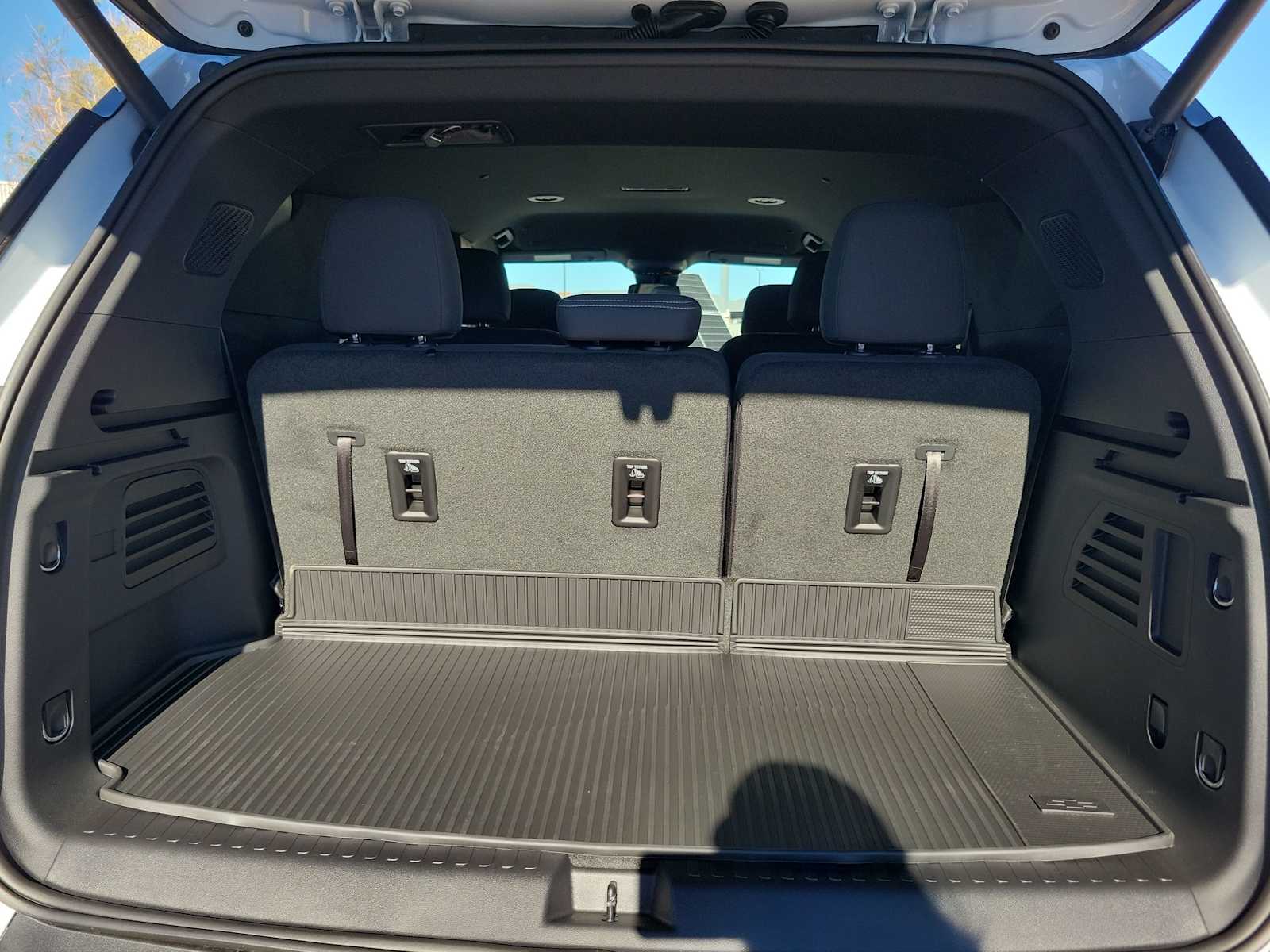 Thumbnail: 2026 Chevrolet Traverse - 19