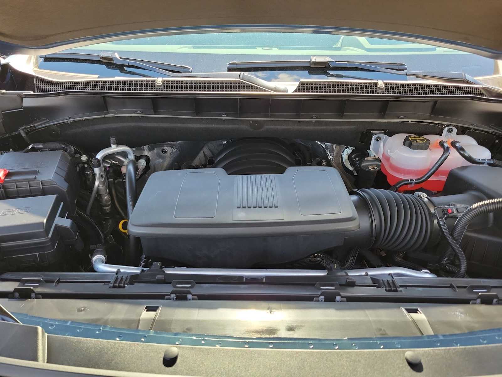 Thumbnail: 2026 Chevrolet Suburban - 9