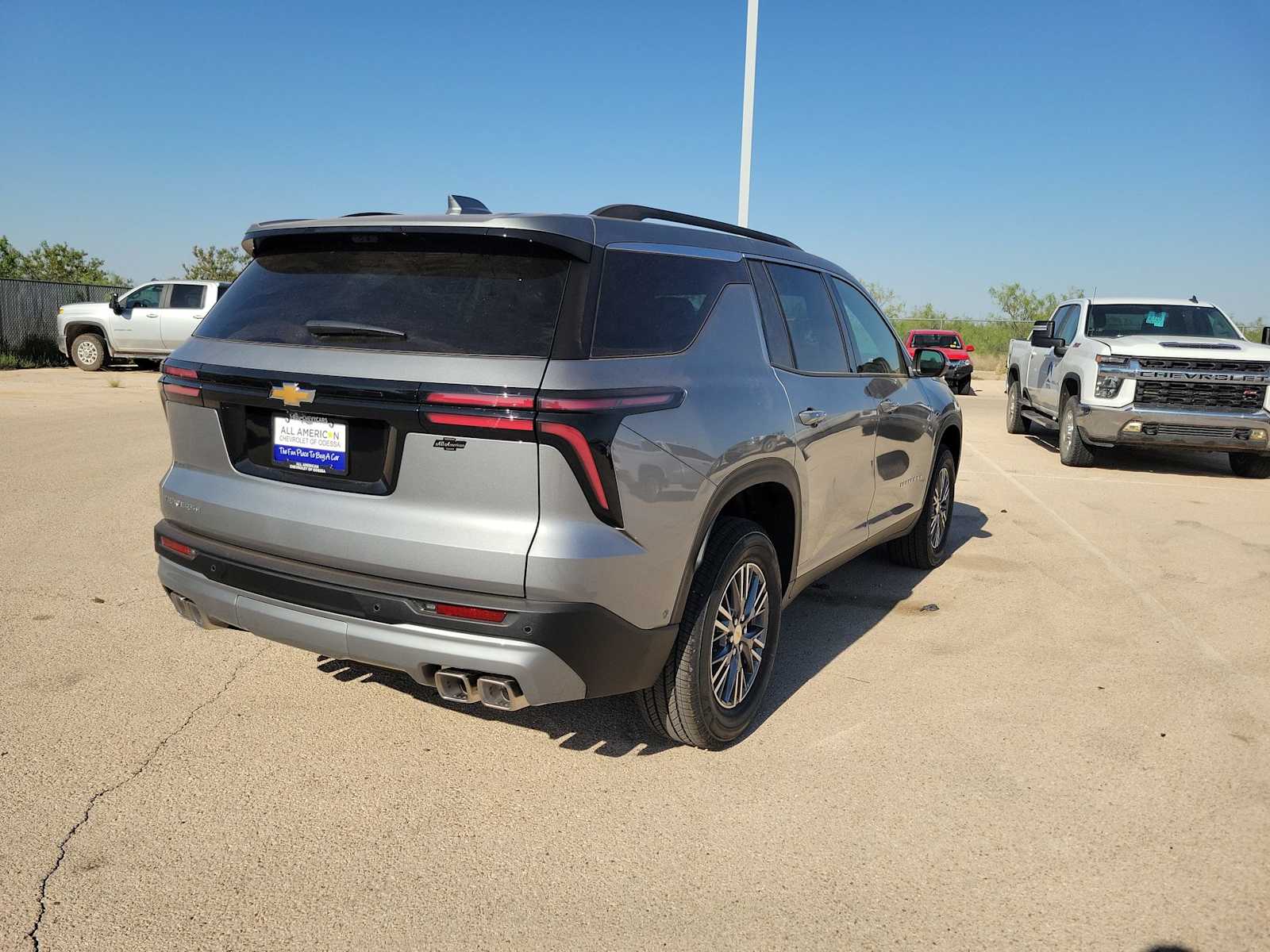 Thumbnail: 2026 Chevrolet Traverse - 8