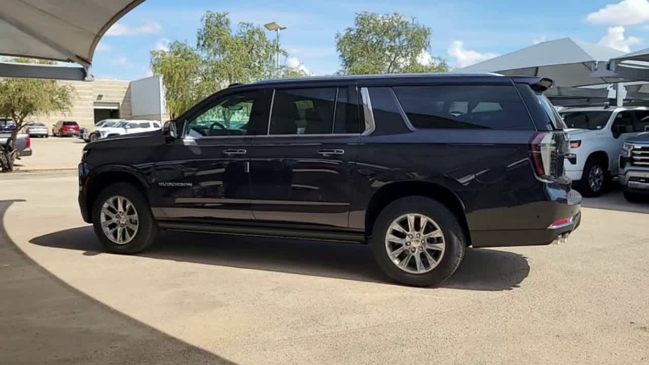 Thumbnail: 2026 Chevrolet Suburban - 7