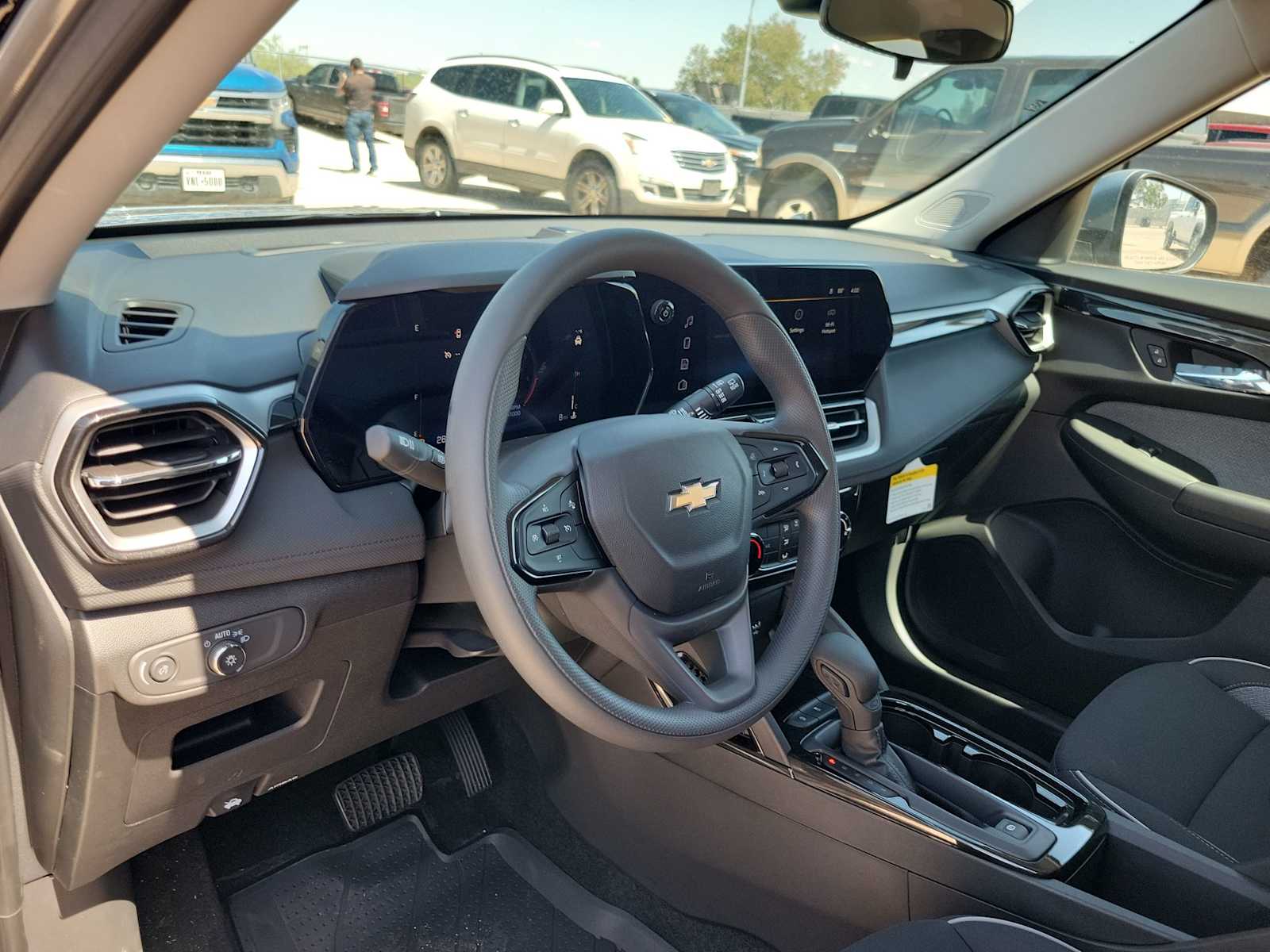 Thumbnail: 2026 Chevrolet TrailBlazer - 10