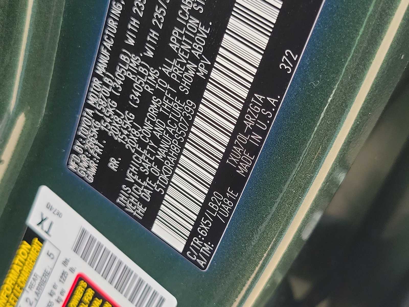 Thumbnail: 2023 Toyota Highlander - 17