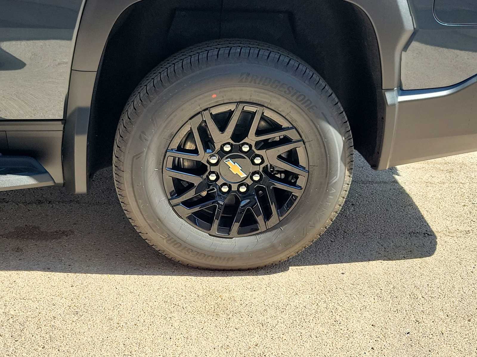 Thumbnail: 2026 Chevrolet Silverado EV - 8