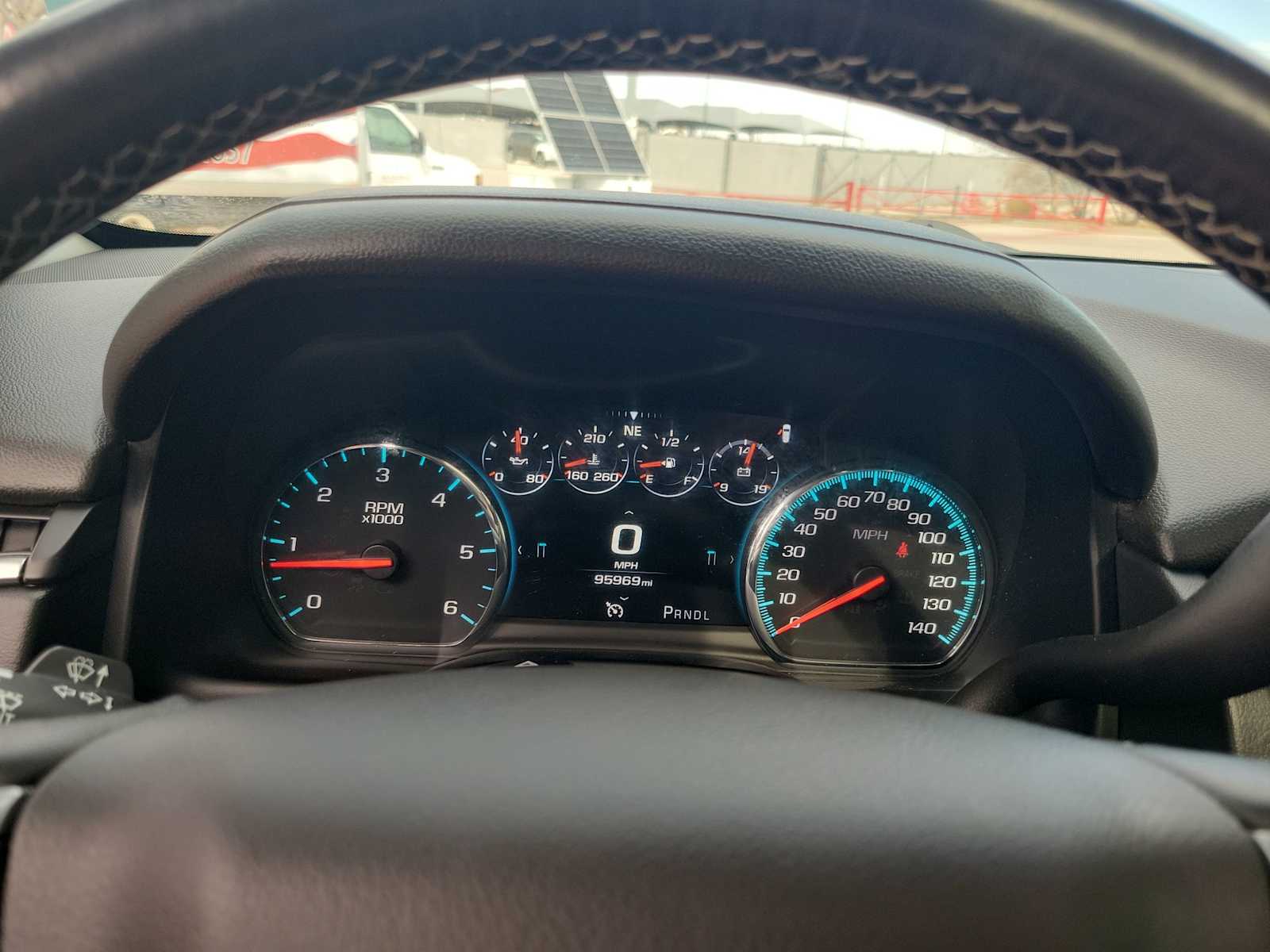 Thumbnail: 2019 Chevrolet Tahoe - 14