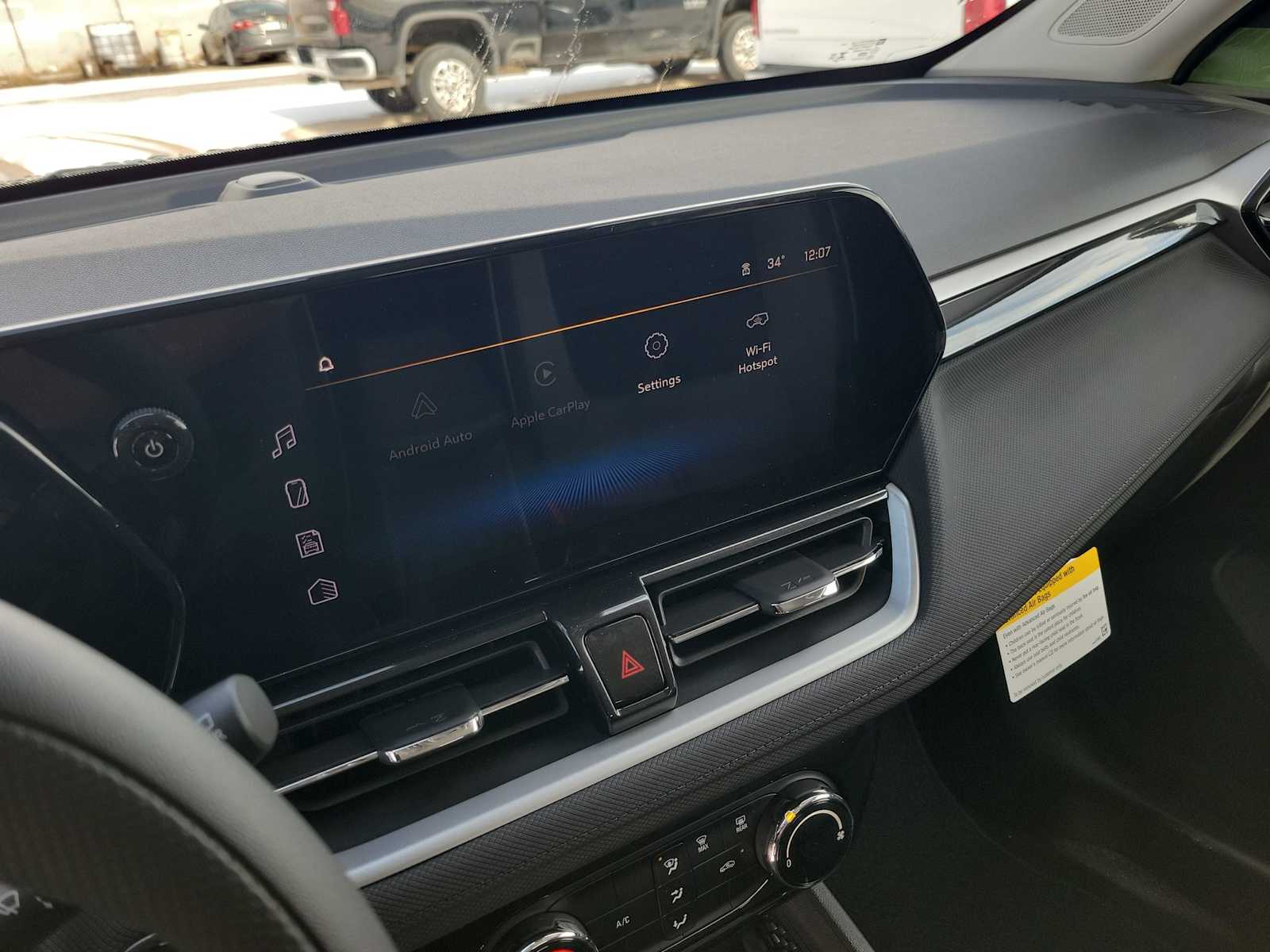 Thumbnail: 2026 Chevrolet TrailBlazer - 16