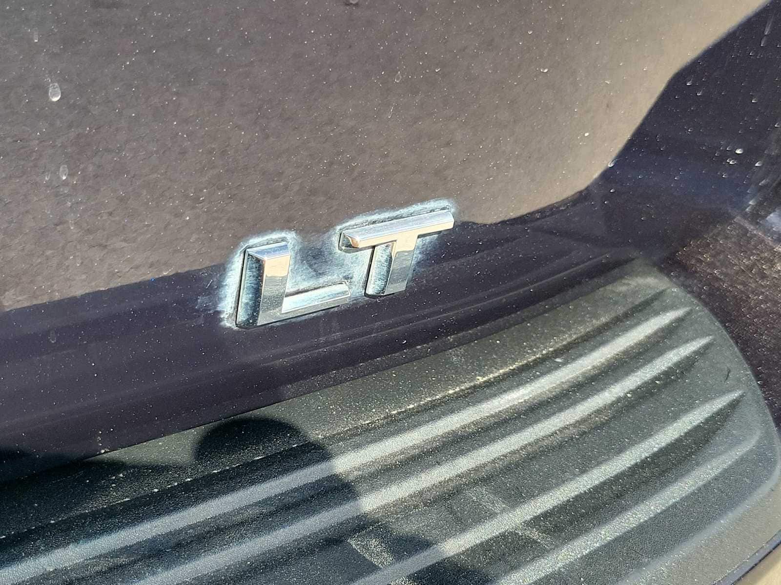 Thumbnail: 2022 Chevrolet Tahoe - 7