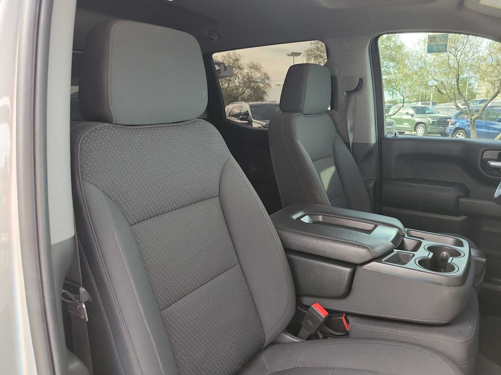 Thumbnail: 2021 Chevrolet Silverado 1500 - 14