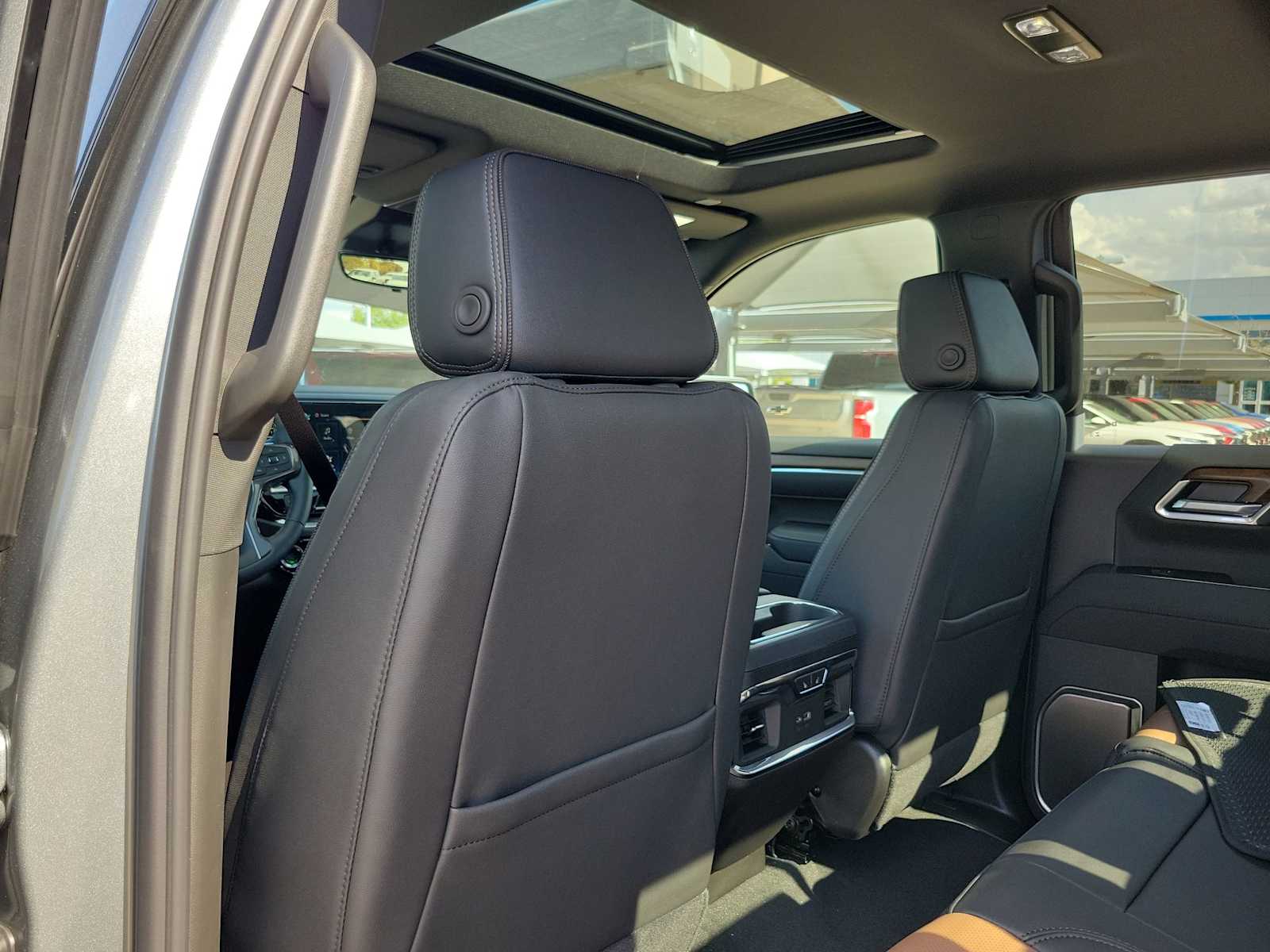 Thumbnail: 2026 Chevrolet Silverado 1500 - 12