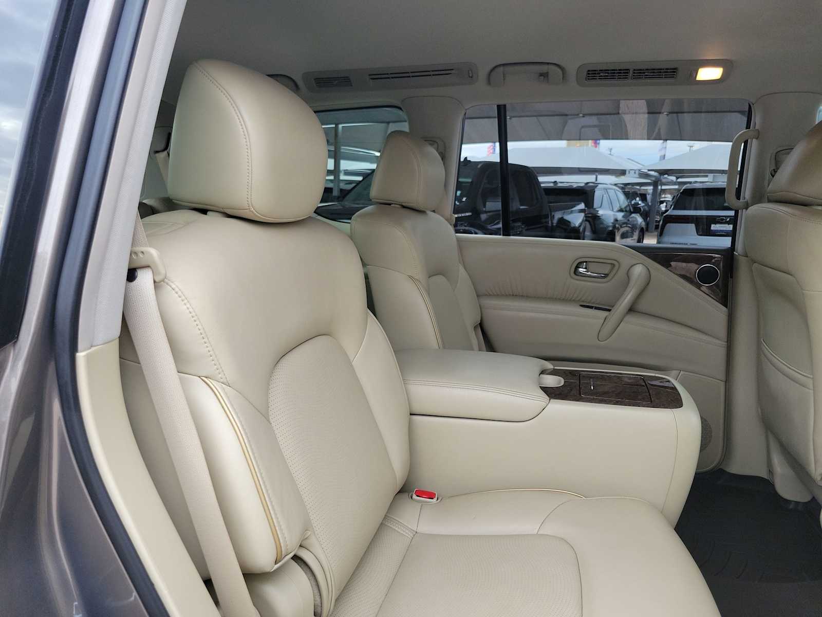 Thumbnail: 2017 INFINITI QX80 - 13