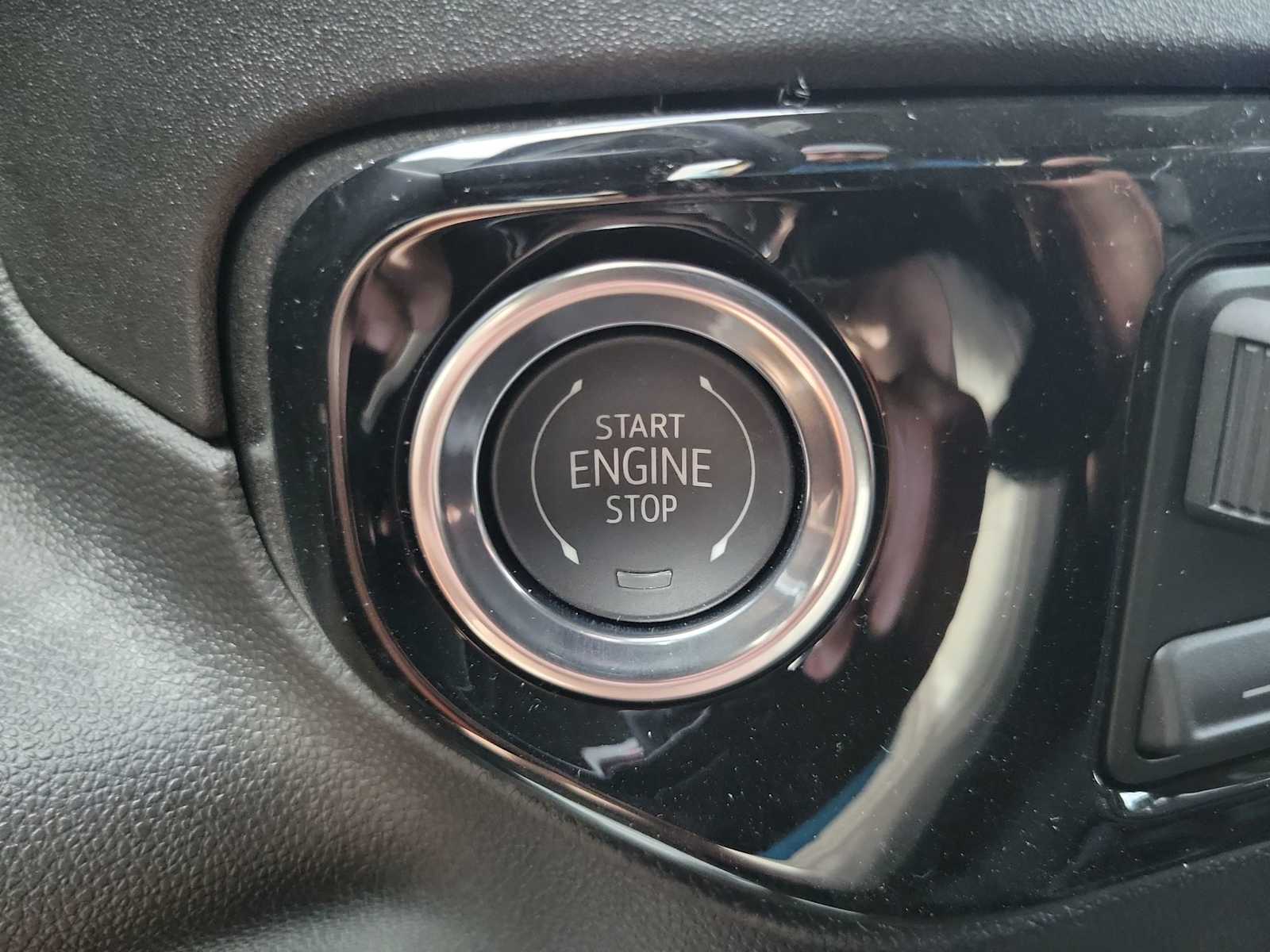 Thumbnail: 2026 Chevrolet Silverado 1500 - 17