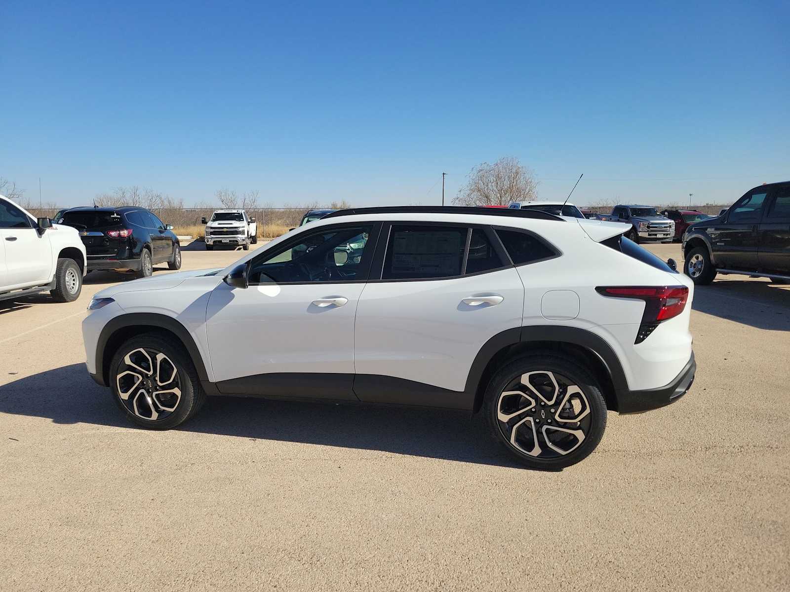 Thumbnail: 2026 Chevrolet Trax - 3