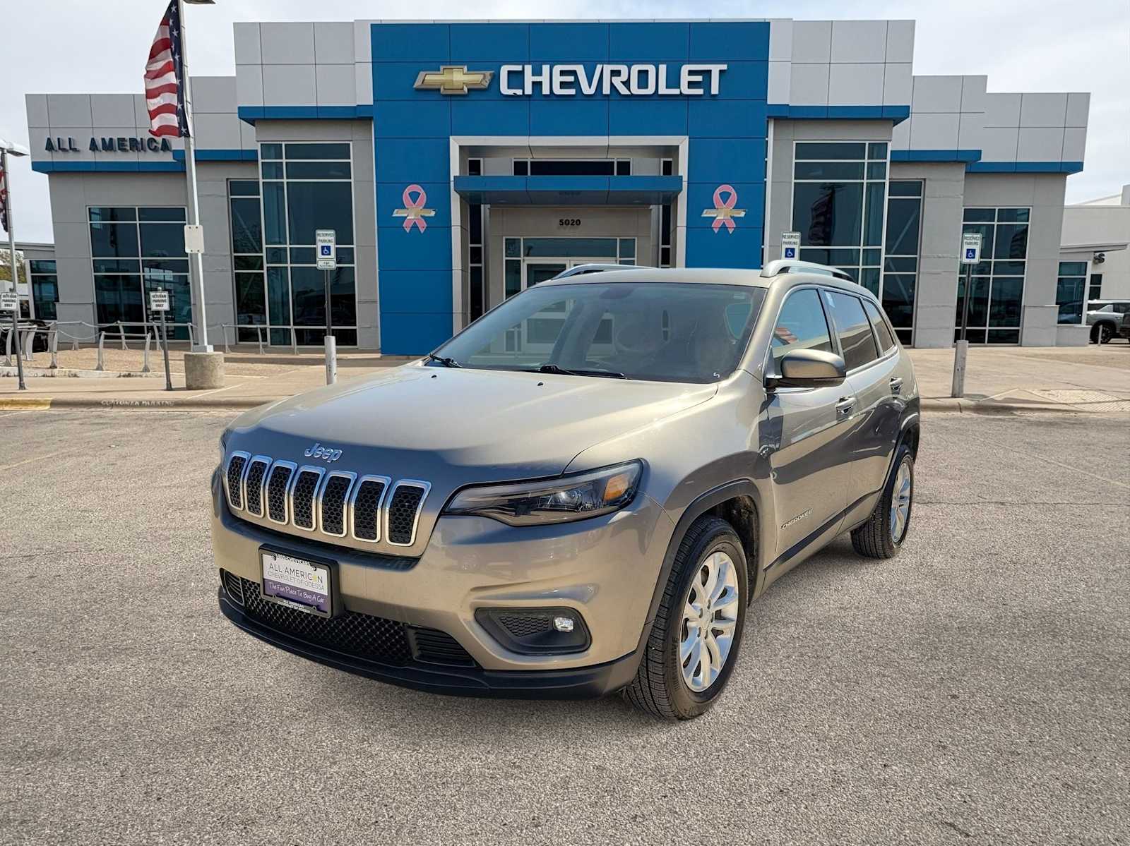 Thumbnail: 2019 Jeep Cherokee - 1