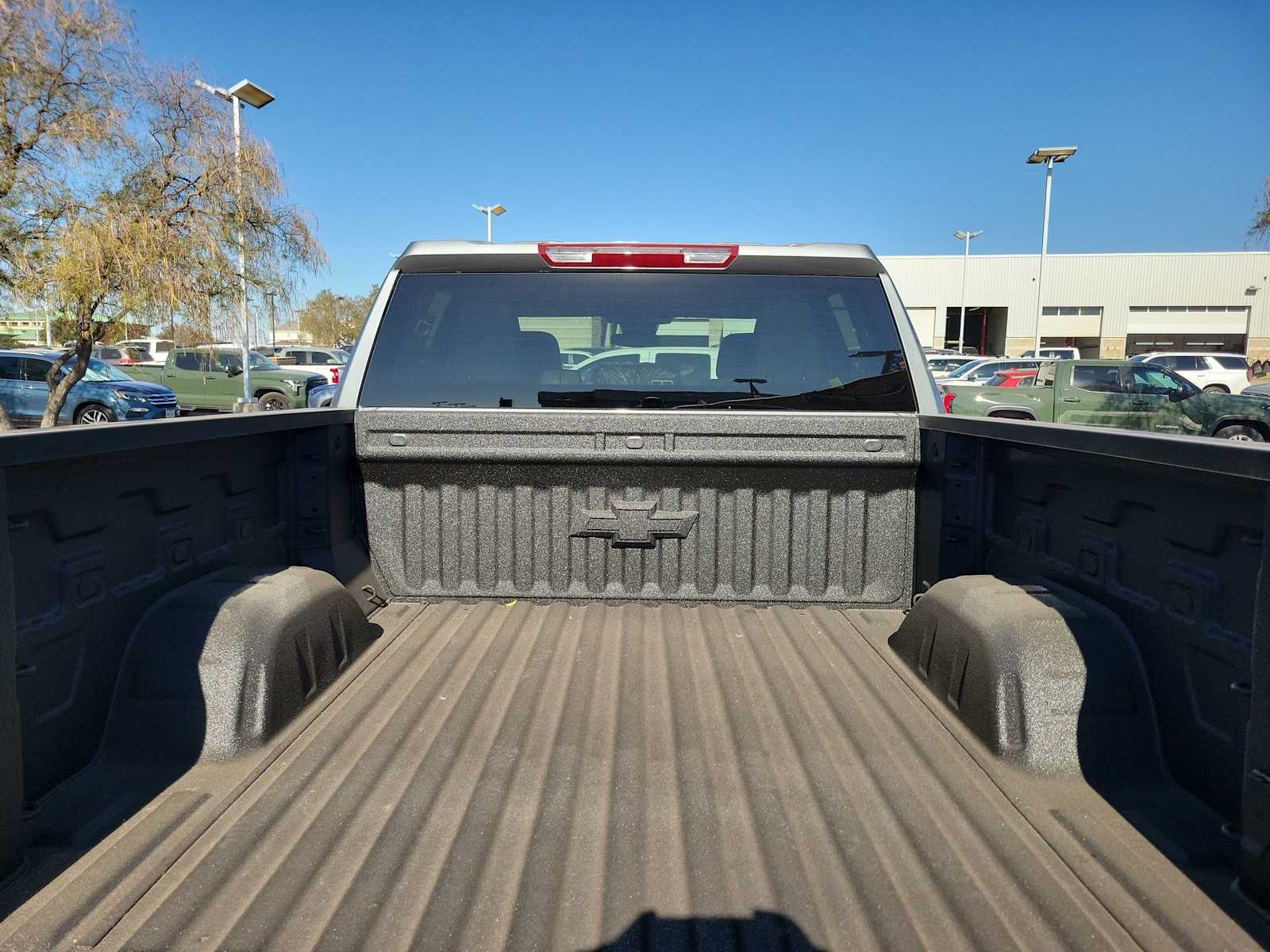 Thumbnail: 2026 Chevrolet Silverado 1500 - 19