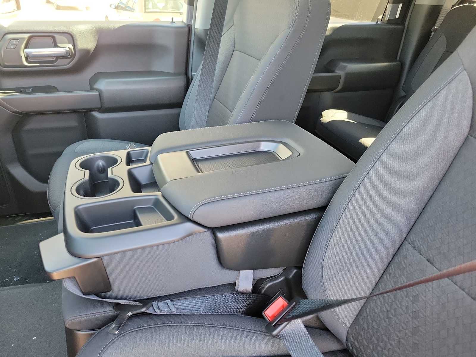 Thumbnail: 2026 Chevrolet Silverado 2500 - 16